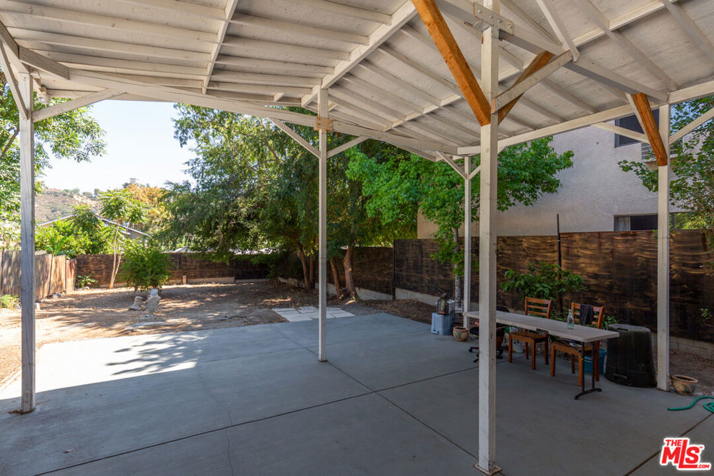 10057 Tujunga Canyon Boulevard