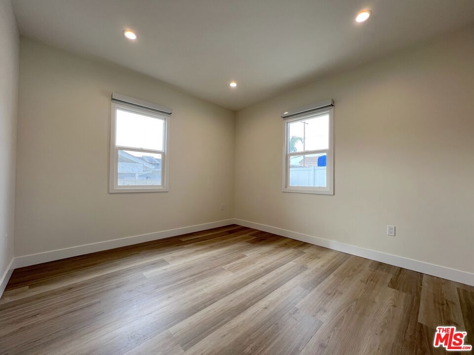 901 E San Jose Avenue