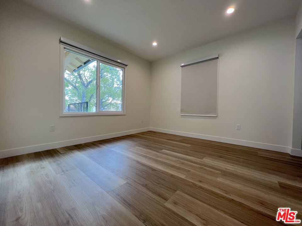 901 E San Jose Avenue