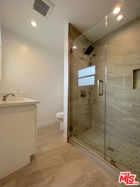 901 E San Jose Avenue