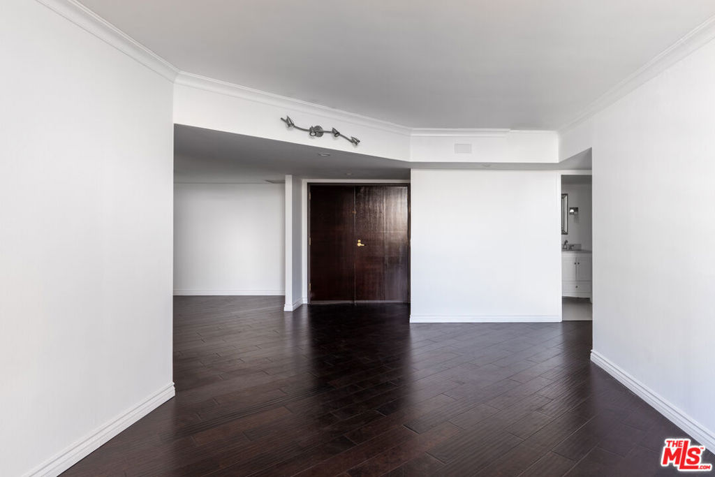 343 Pioneer Drive Unit: 1103