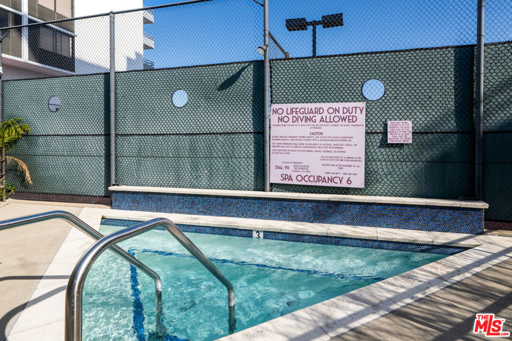 343 Pioneer Drive Unit: 1103