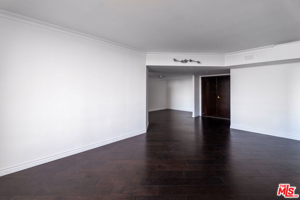 343 Pioneer Drive Unit: 1103