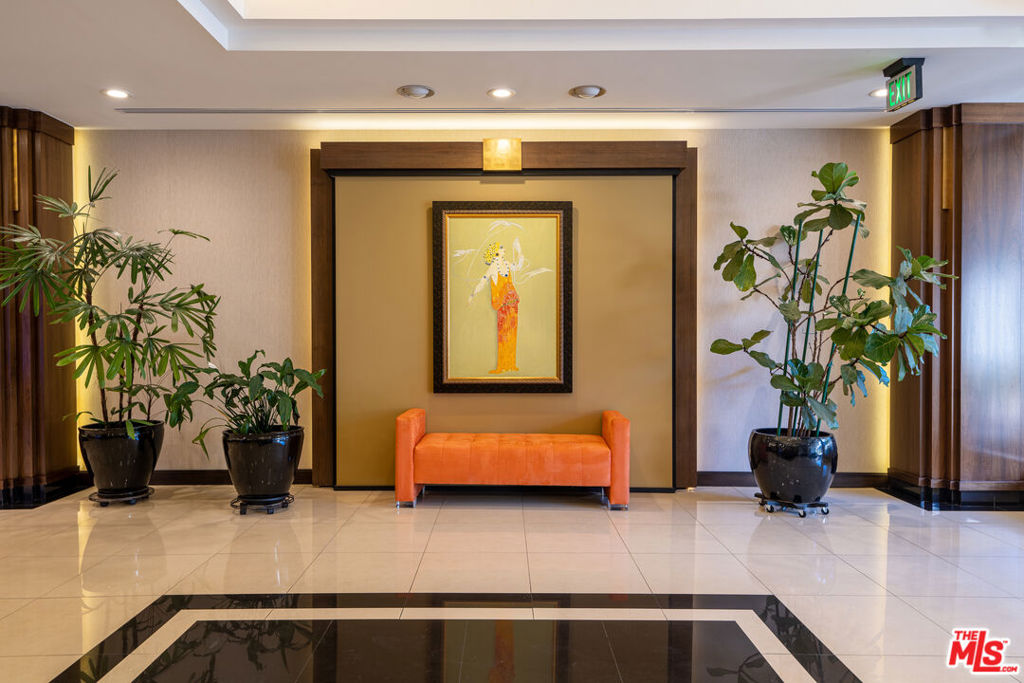 343 Pioneer Drive Unit: 1103