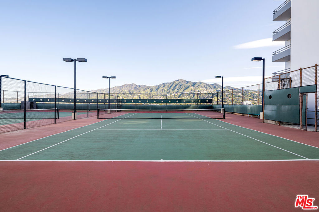 343 Pioneer Drive Unit: 1103