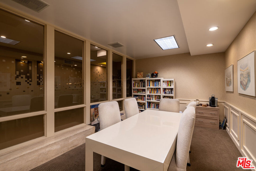 343 Pioneer Drive Unit: 1103