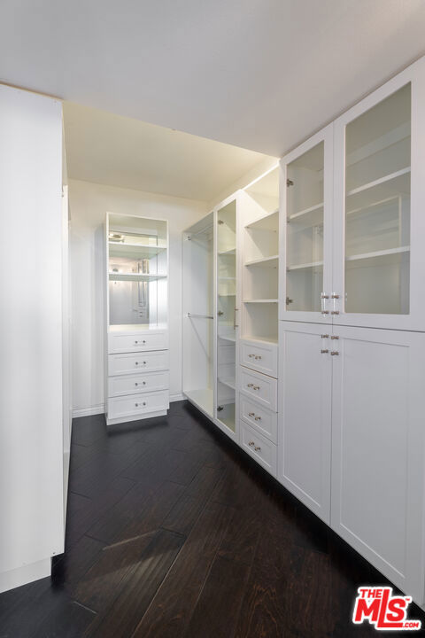 343 Pioneer Drive Unit: 1103