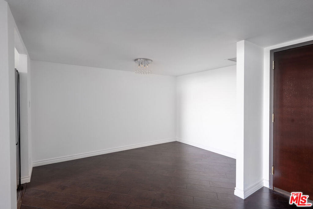 343 Pioneer Drive Unit: 1103