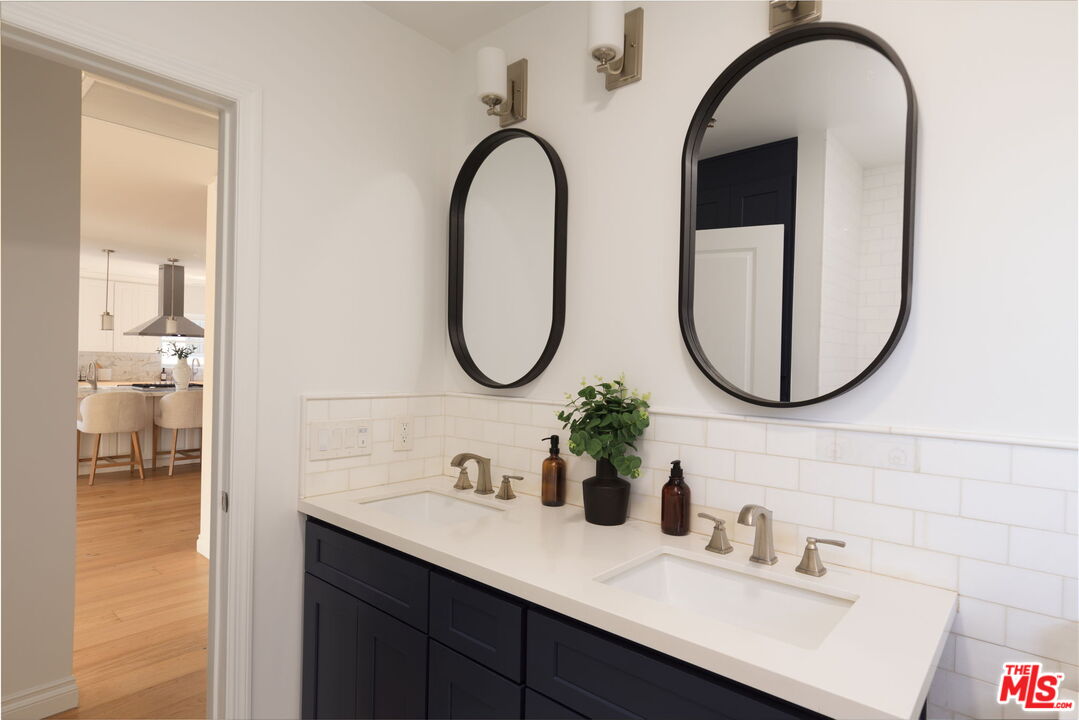 596 N Sierra Madre Blvd