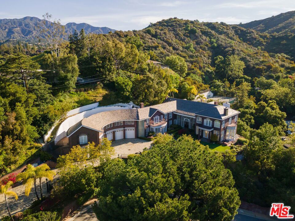 3150 El Tovar Drive