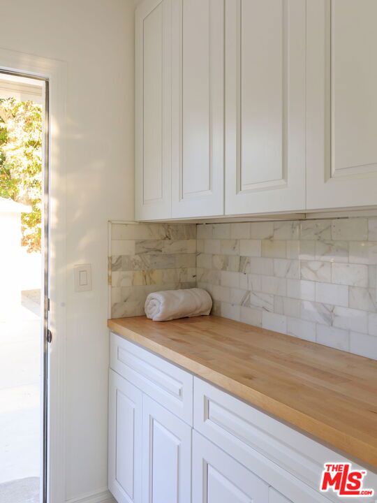 596 N Sierra Madre Boulevard