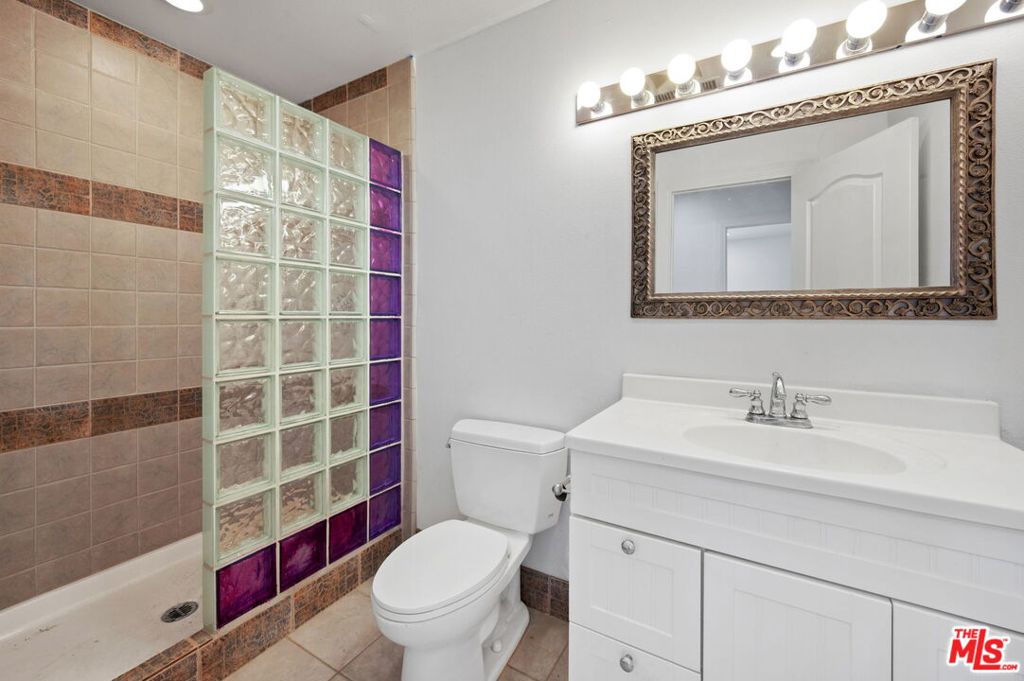 77935 Delaware Place