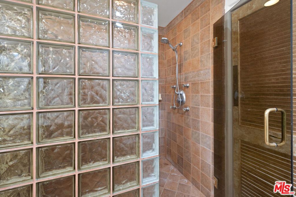 77935 Delaware Place