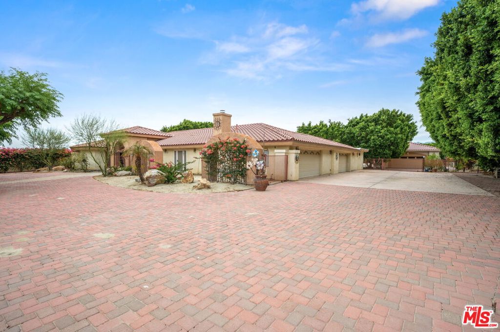 77935 Delaware Place