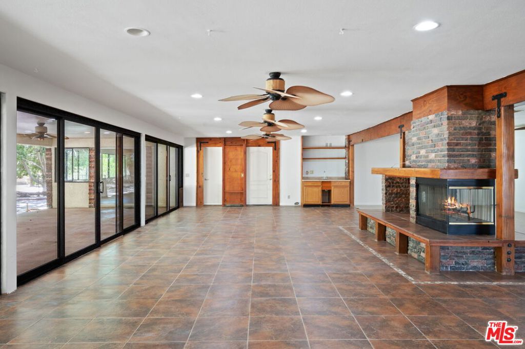 77935 Delaware Place