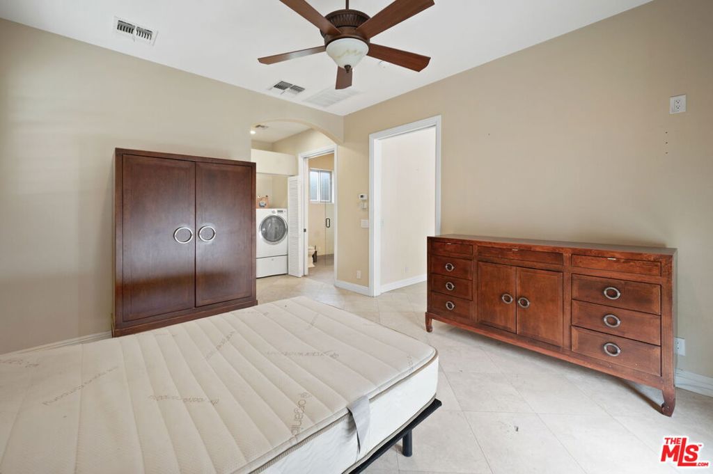 77935 Delaware Place