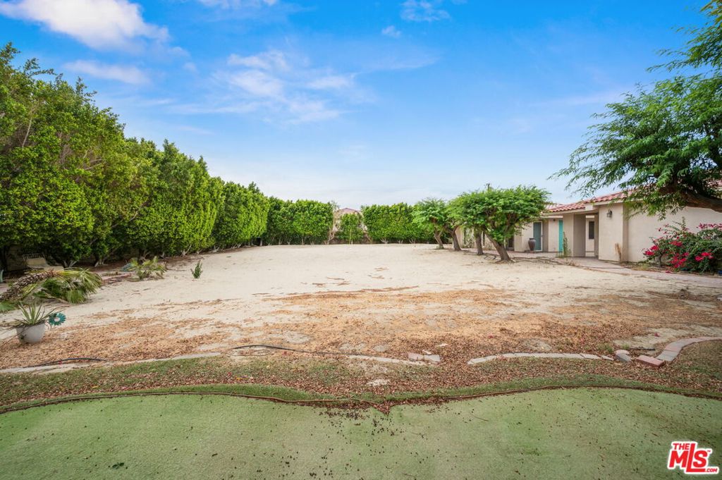 77935 Delaware Place