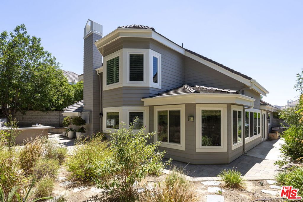 26430 Emerald Dove Drive