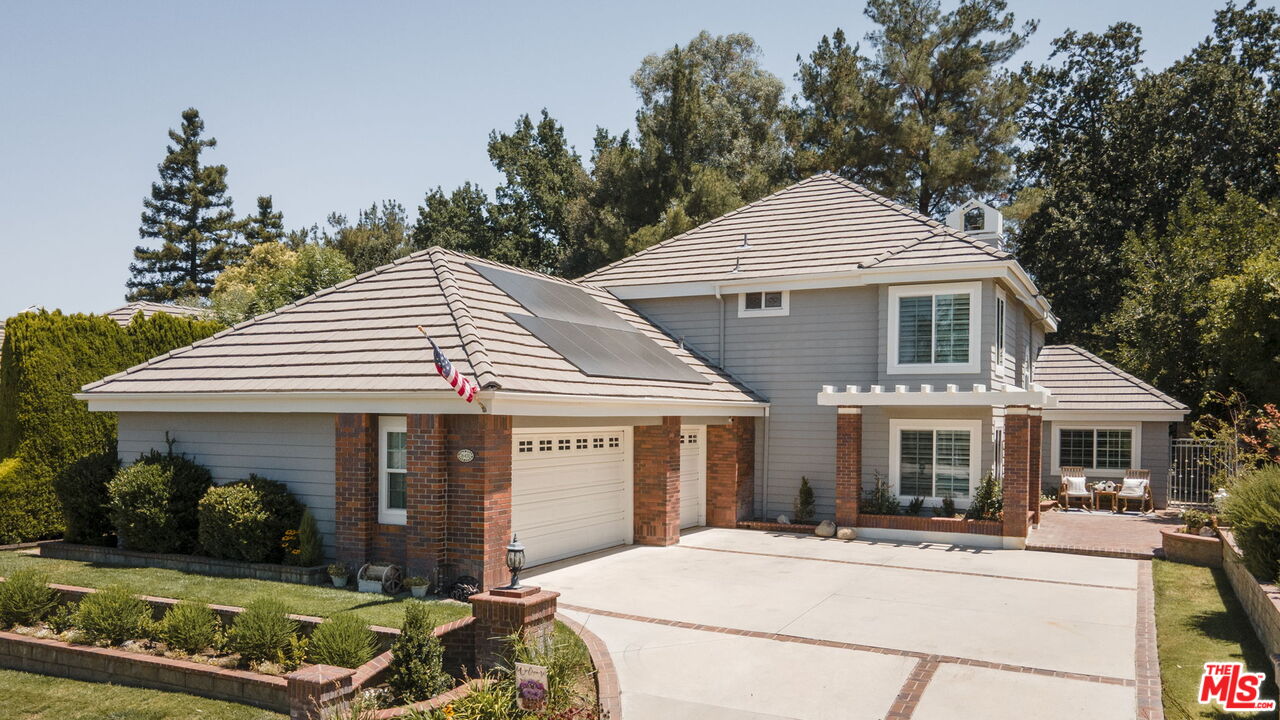 26430 Emerald Dove Dr