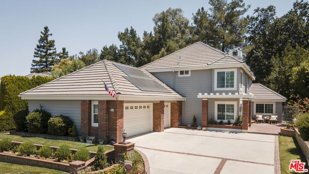 26430 Emerald Dove Drive