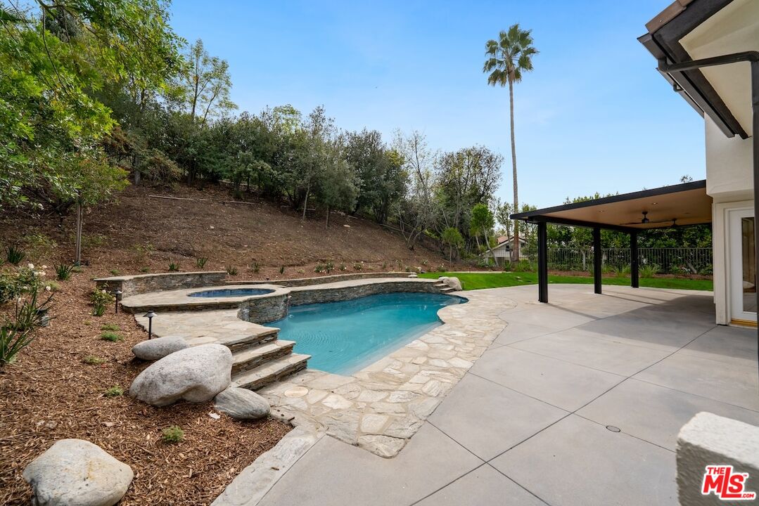 18500 Saint Moritz Dr