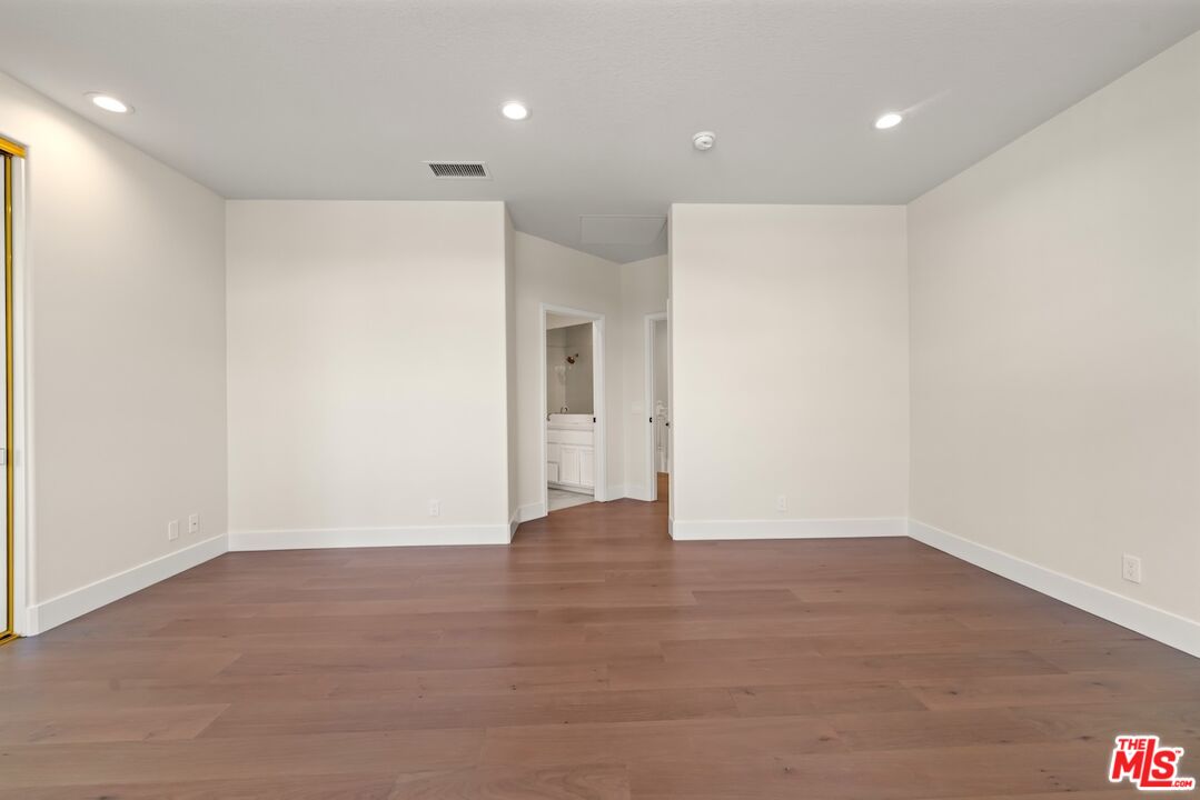 18500 Saint Moritz Dr