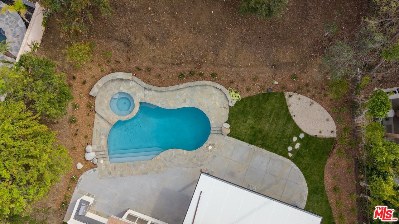 18500 Saint Moritz Dr