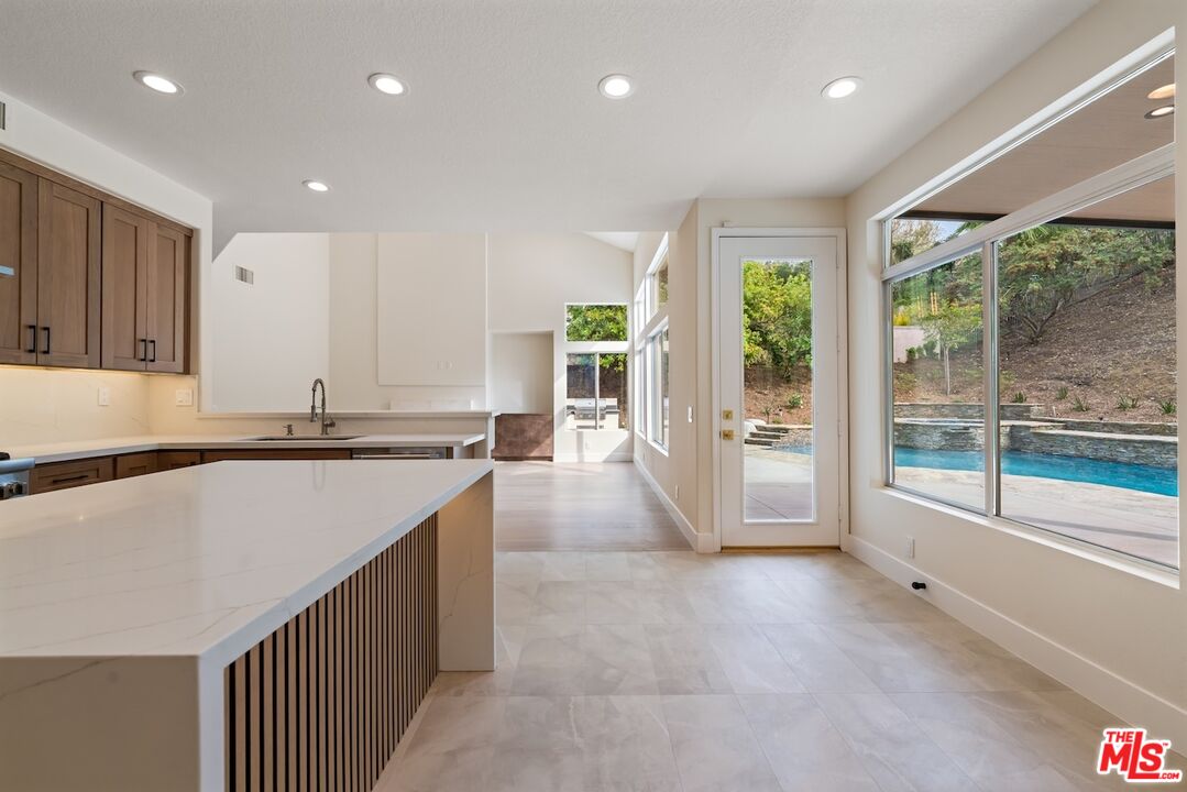 18500 Saint Moritz Dr