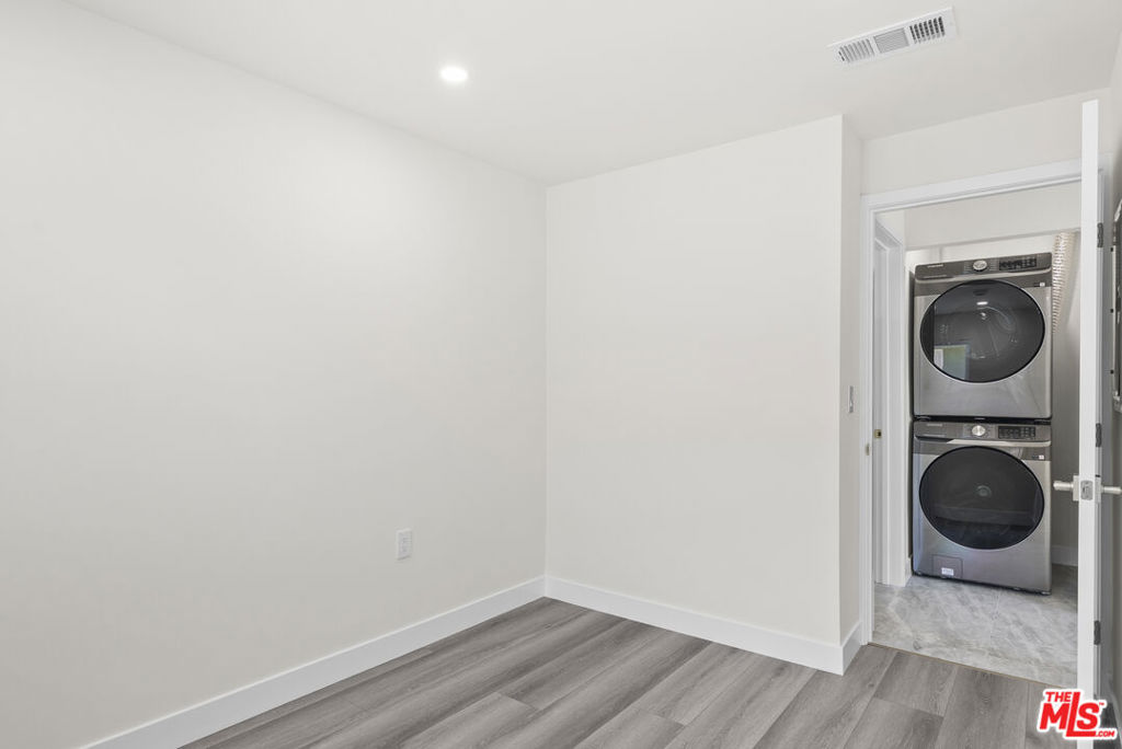 16042 Knapp Street