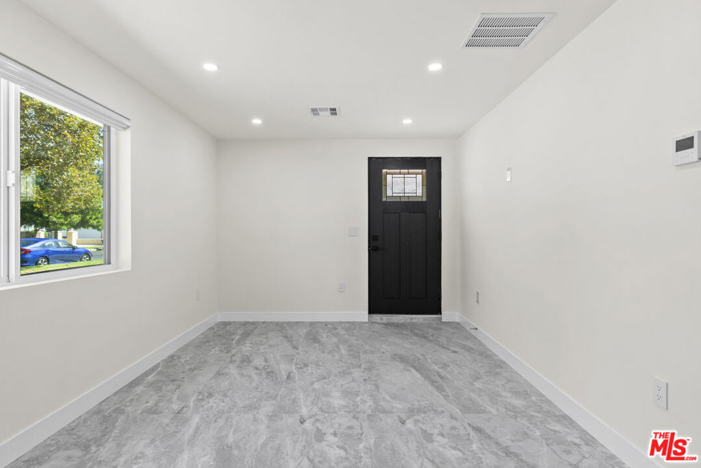 16042 Knapp Street