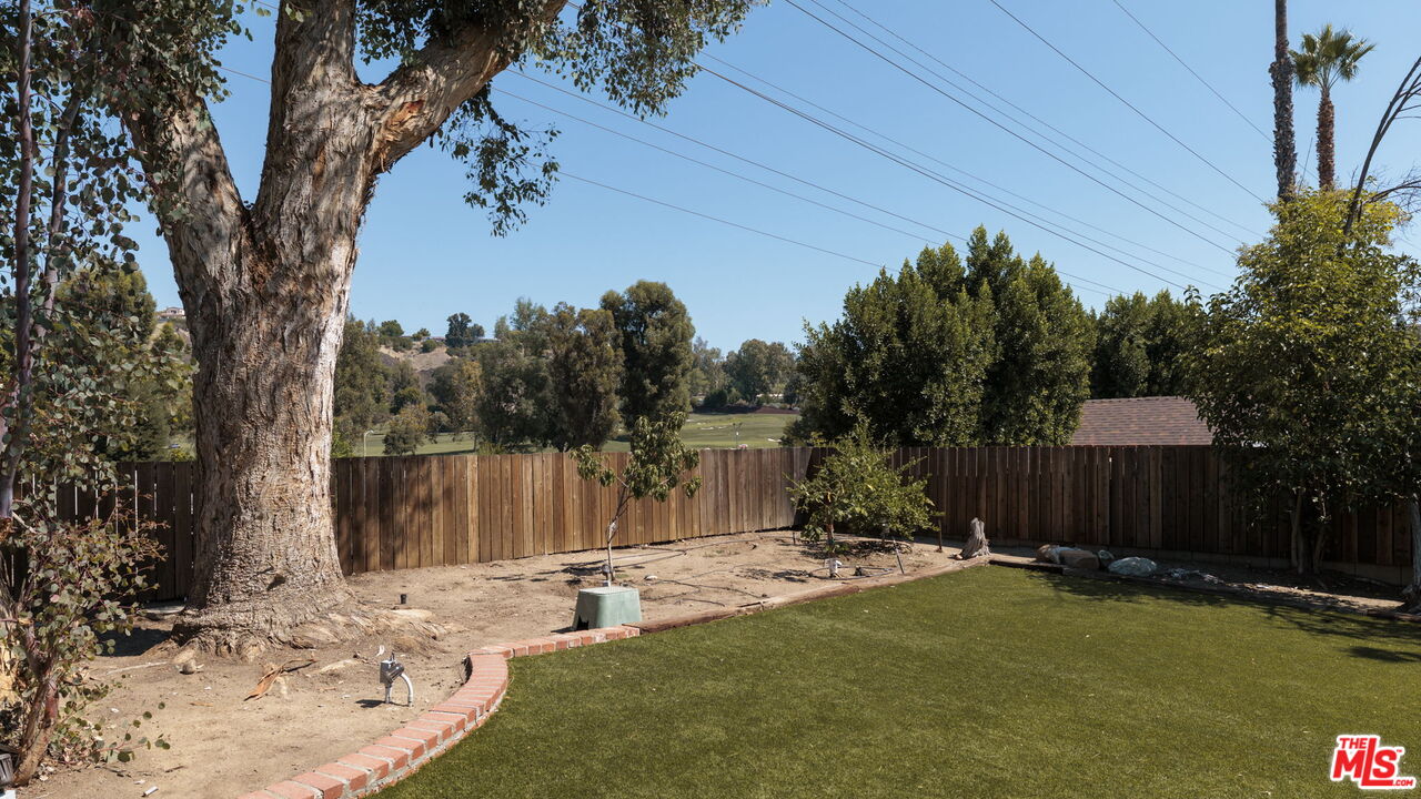 18623 Palomino Dr