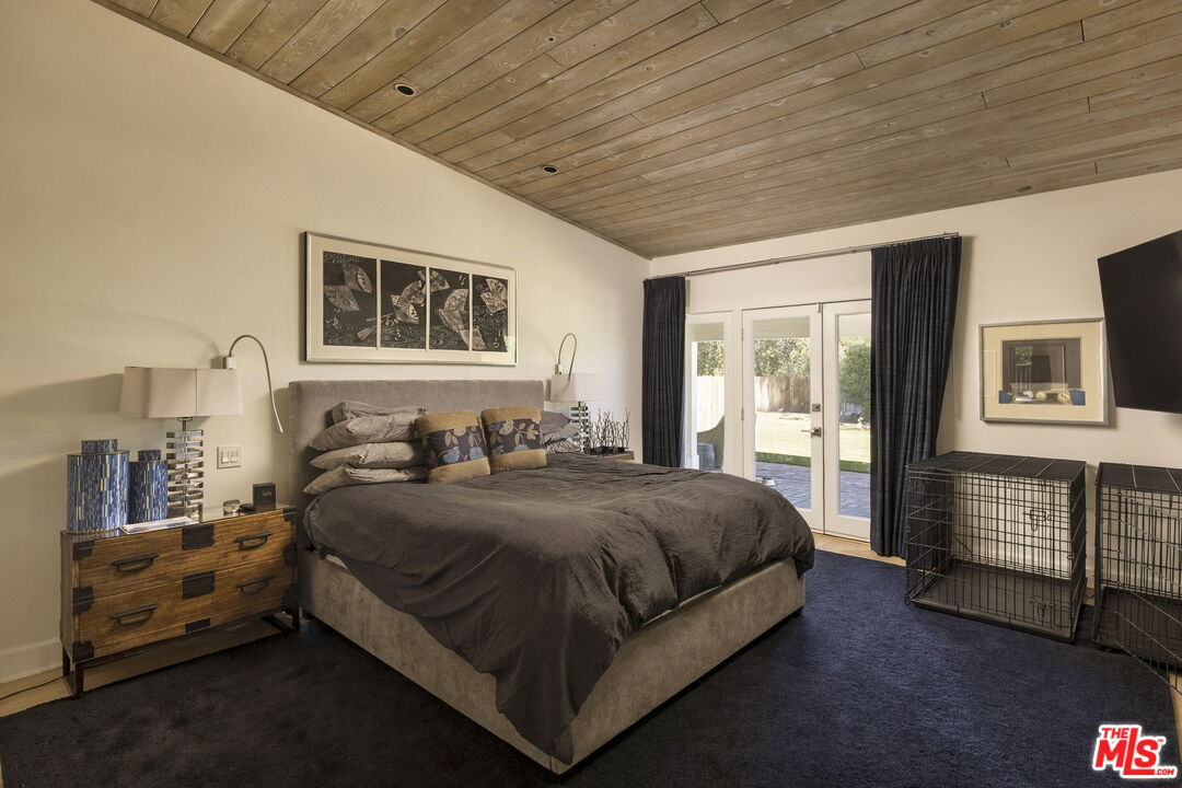18623 Palomino Dr
