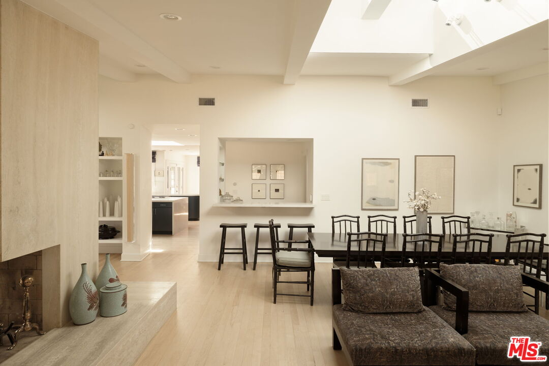 18623 Palomino Dr