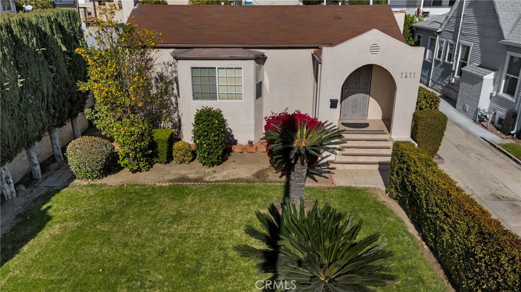 1411 E Broadway