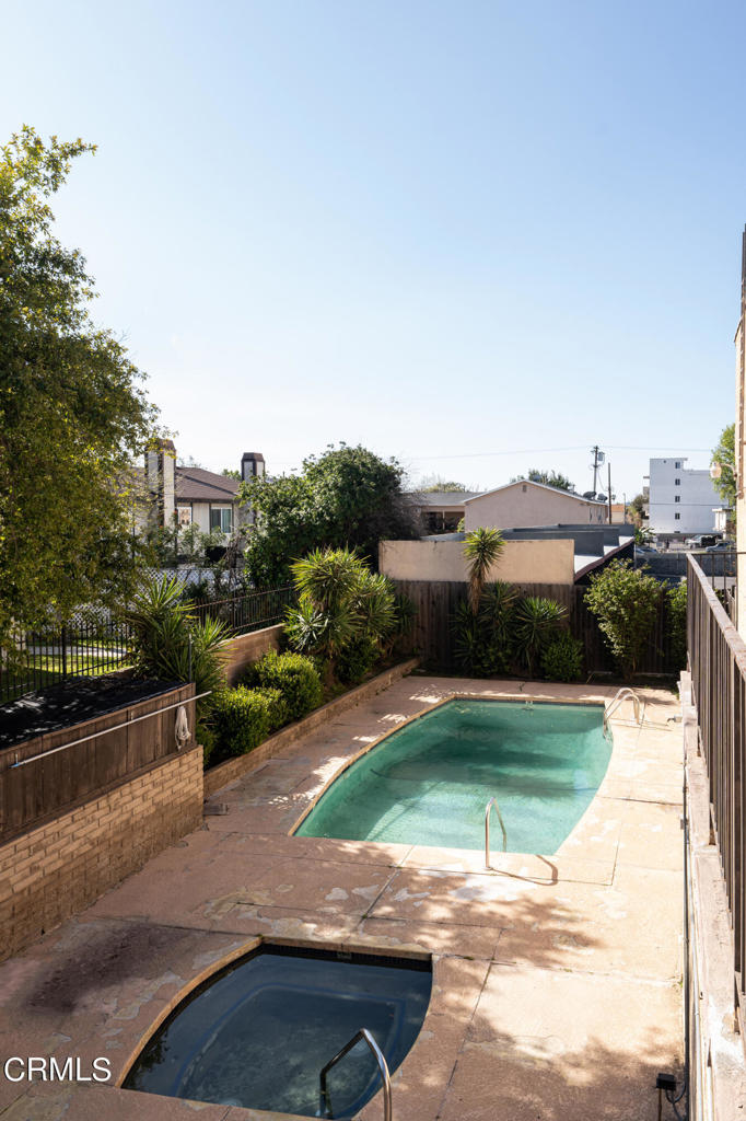 8532 Colombus Avenue Unit: 24