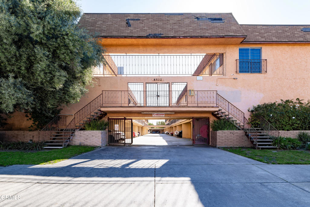 8532 Colombus Avenue Unit: 24