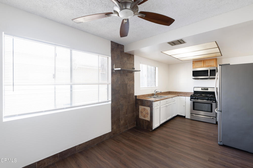 8532 Colombus Avenue Unit: 24