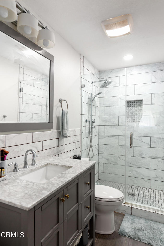 4637 Willis Avenue Unit: 104