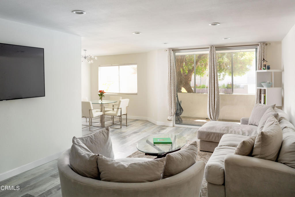 4637 Willis Avenue Unit: 104