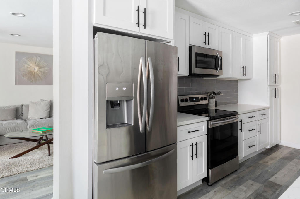 4637 Willis Avenue Unit: 104