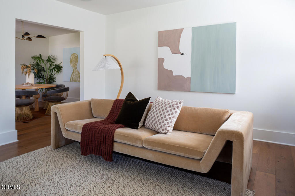 1936 N Roosevelt Avenue