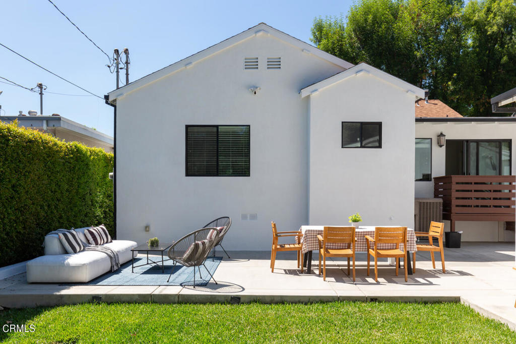 1936 N Roosevelt Avenue