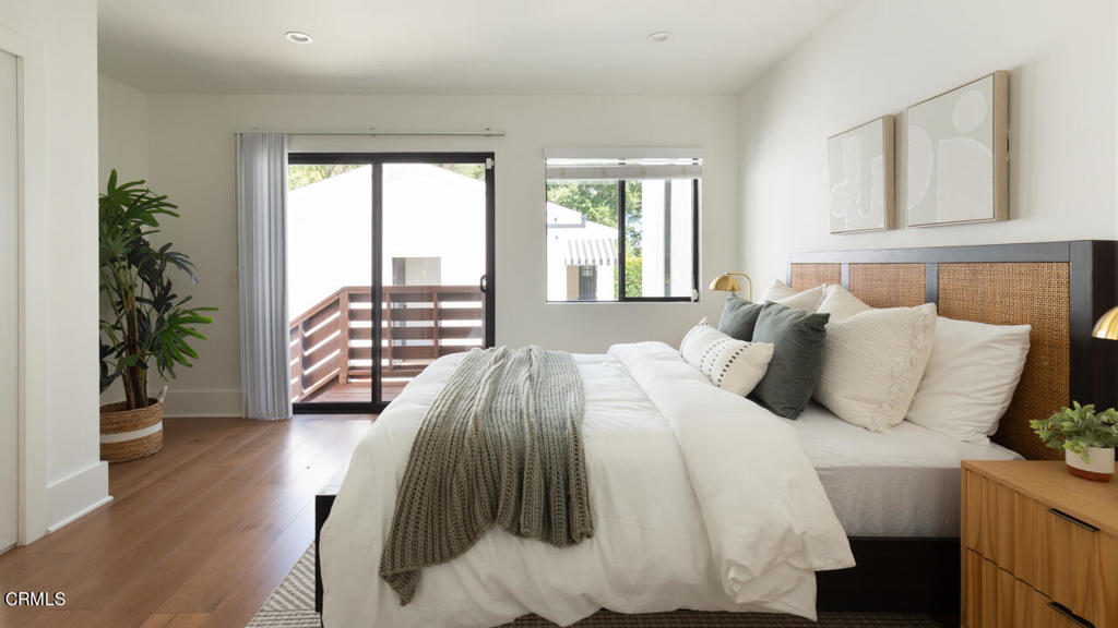 1936 N Roosevelt Avenue