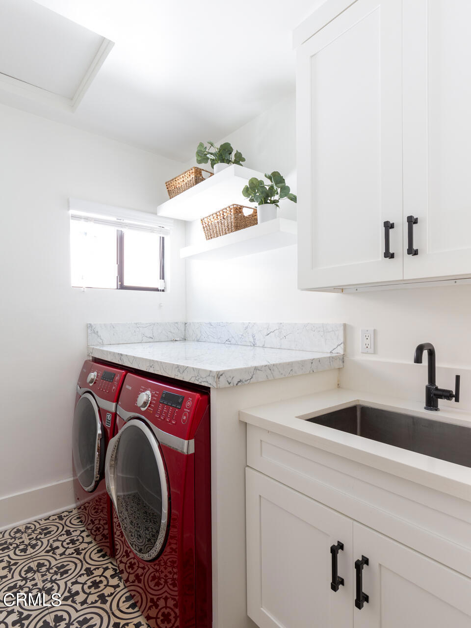 1936 N Roosevelt Avenue