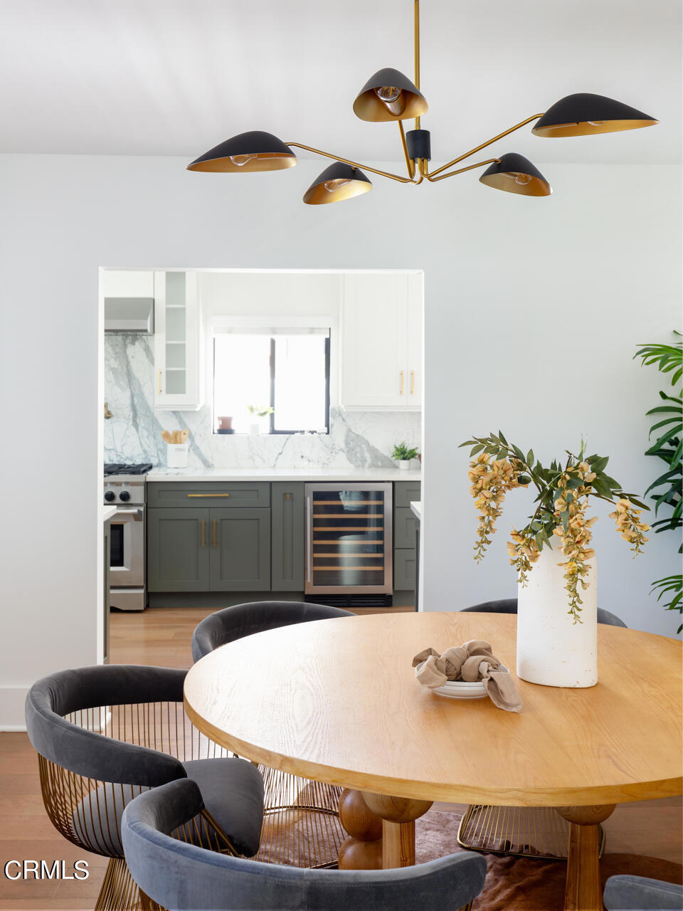 1936 N Roosevelt Avenue