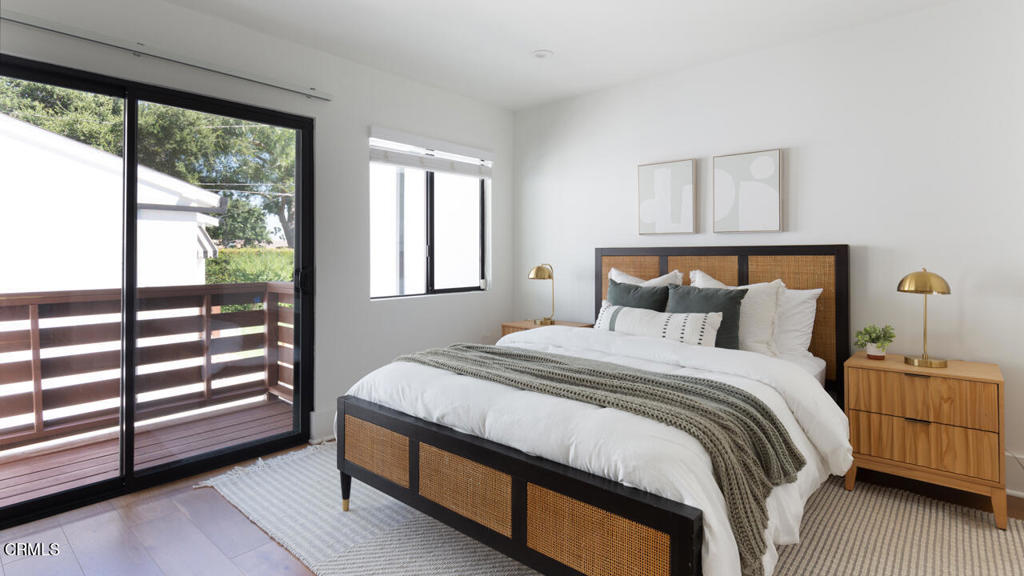 1936 N Roosevelt Avenue