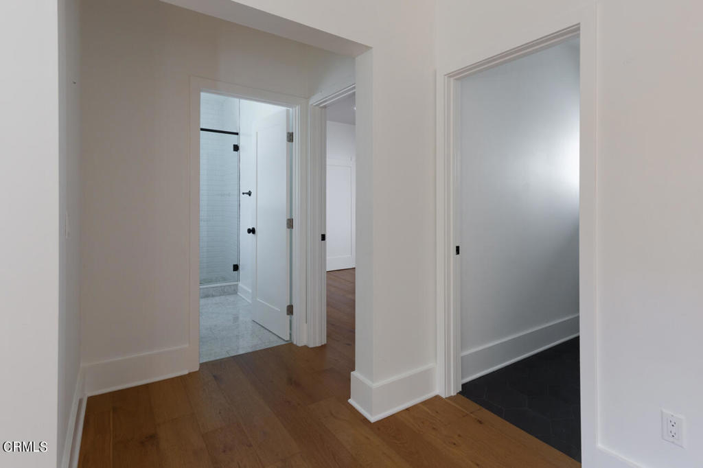 1936 N Roosevelt Avenue