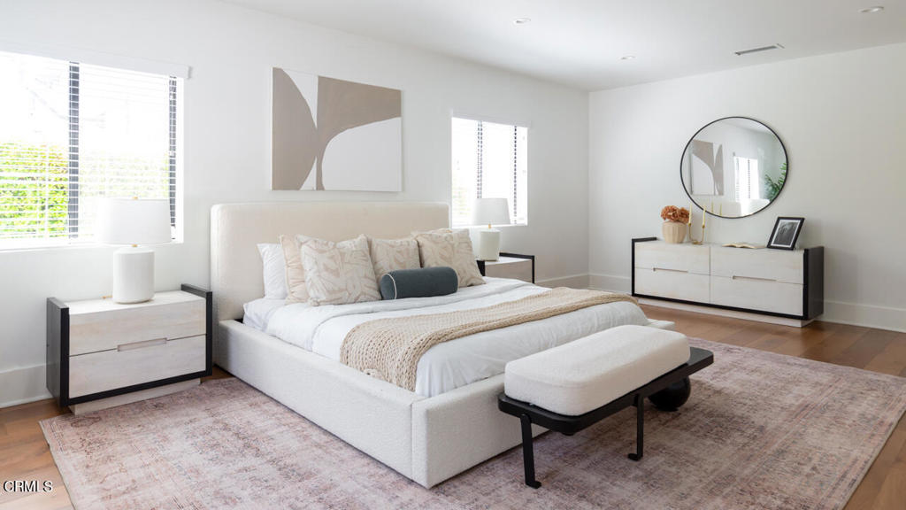 1936 N Roosevelt Avenue