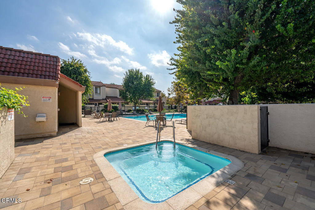 6027 Lindley Avenue Unit: 22