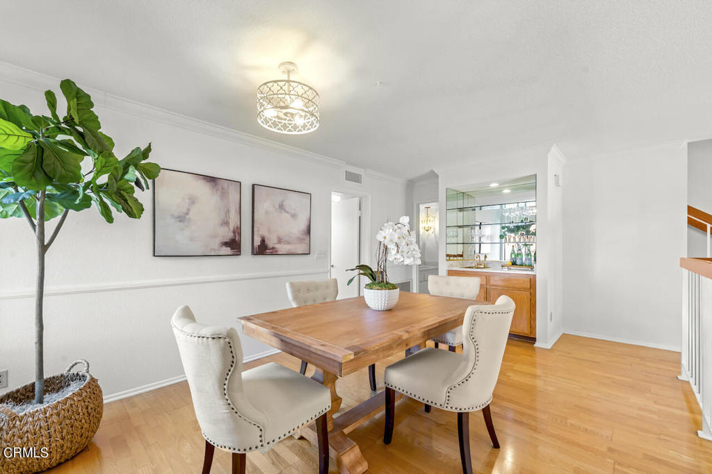 6027 Lindley Avenue Unit: 22